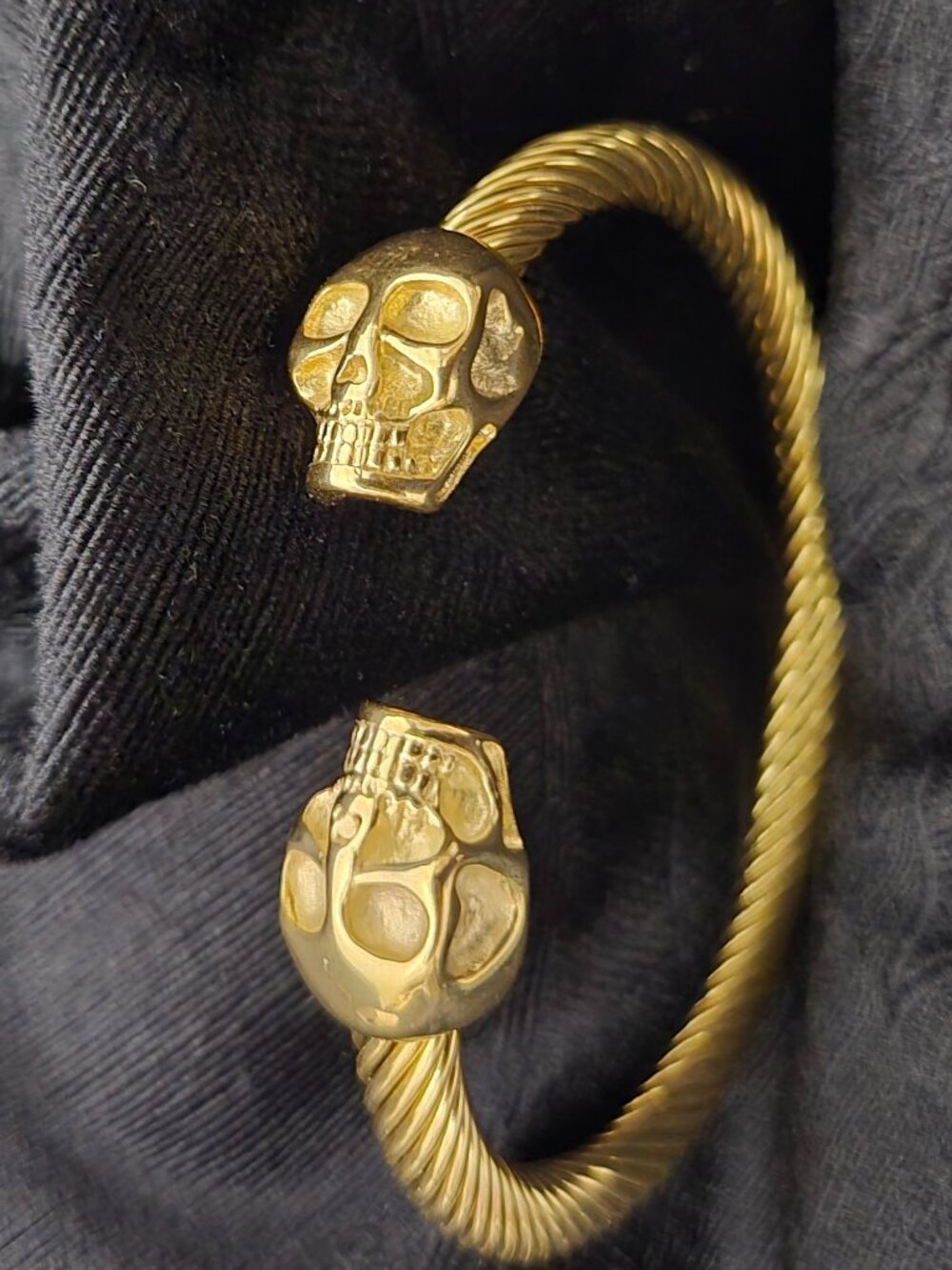 Gold Skull Twisted Cable Cuff Bracelet Bangle Edgy Gothic Unisex